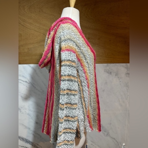 Lovestitch Hooded Lightweight size S/M - Picture 4 of 15